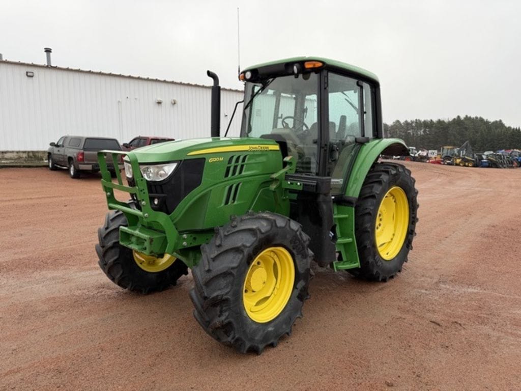 2018 John Deere 6120M Equipment Image0