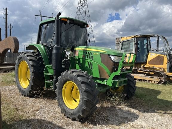2018 John Deere 6120M Equipment Image0