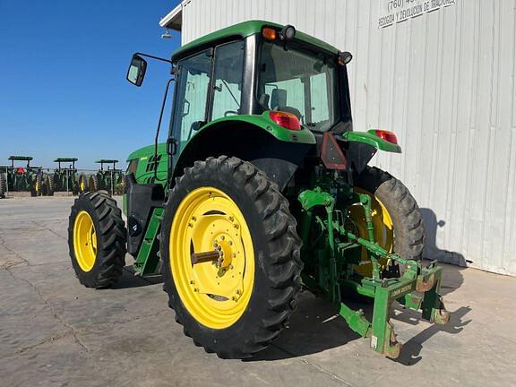 Image of John Deere 6120M equipment image 2