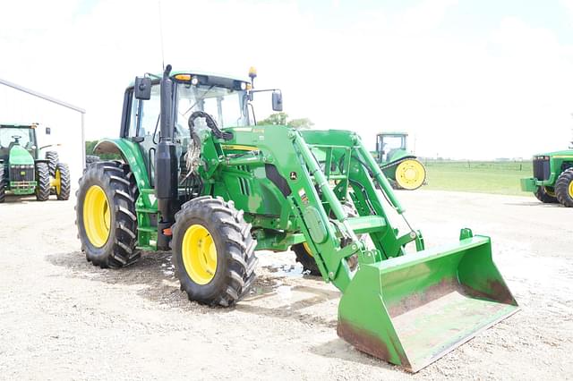 Image of John Deere 6120M equipment image 1