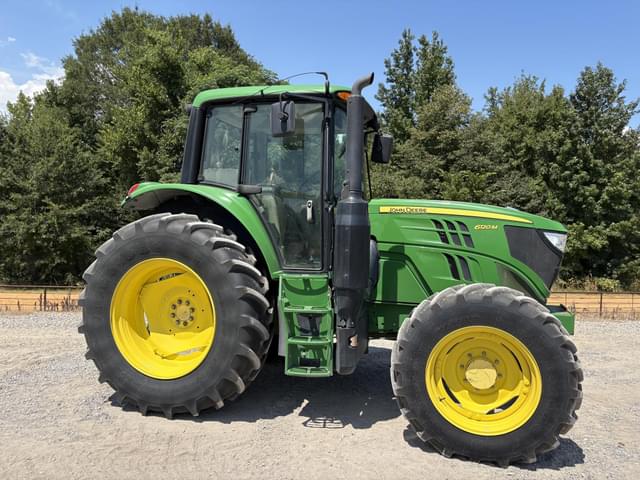 Image of John Deere 6120M equipment image 1