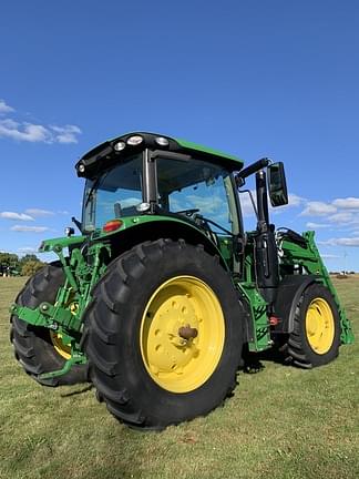 Image of John Deere 6120R equipment image 1