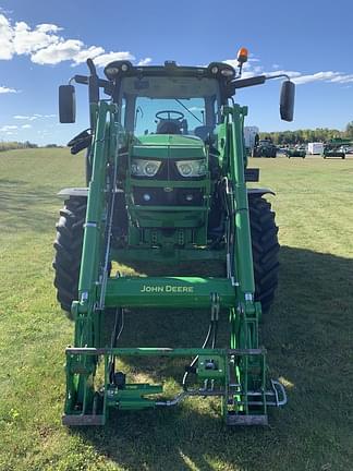 Image of John Deere 6120R equipment image 4