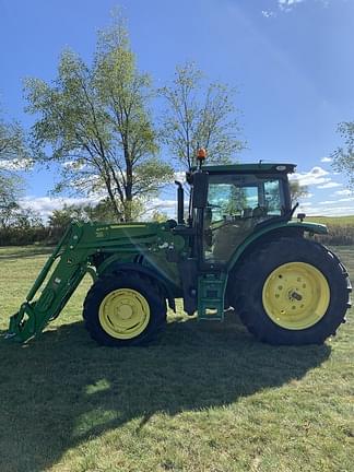 Image of John Deere 6120R equipment image 3