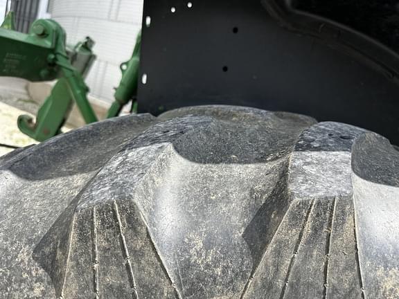 Image of John Deere 6120R equipment image 4