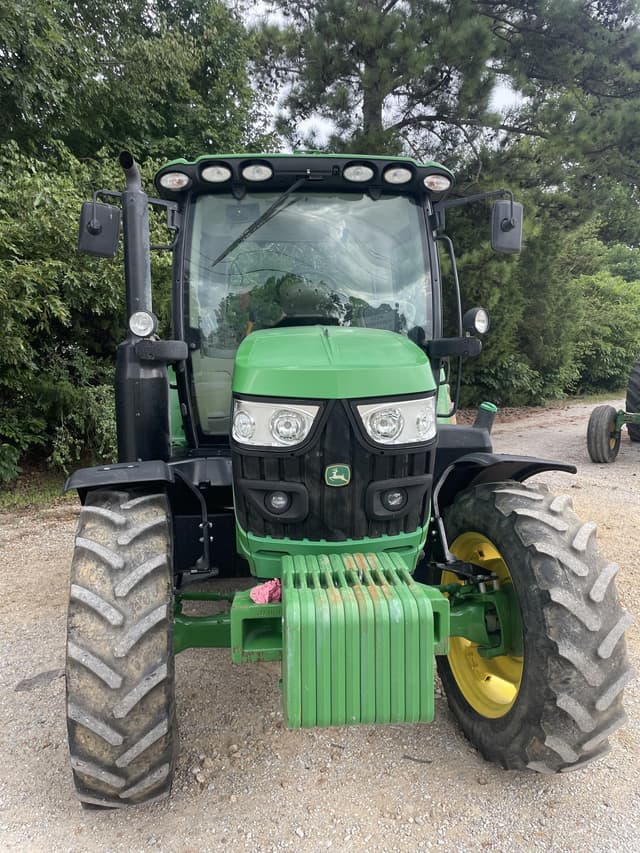 Image of John Deere 6120R equipment image 2