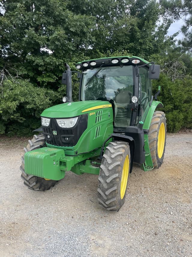 Image of John Deere 6120R equipment image 1