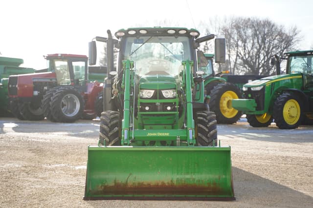 Image of John Deere 6120R equipment image 2