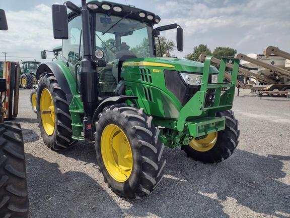 Image of John Deere 6120R equipment image 1