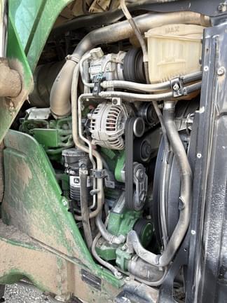 Image of John Deere 6120R equipment image 4