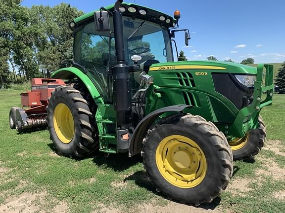 Image of John Deere 6120R equipment image 3