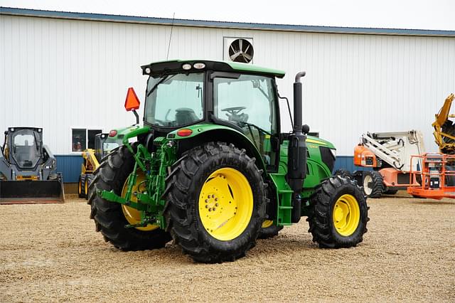 Image of John Deere 6120R equipment image 4