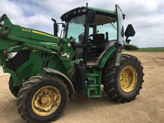 Main image John Deere 6120R
