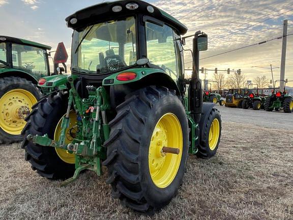 Image of John Deere 6120R equipment image 3