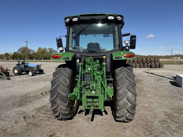 Image of John Deere 6120R equipment image 3