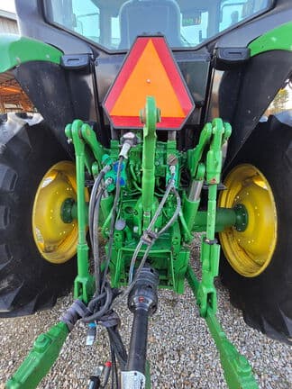 Image of John Deere 6130M equipment image 4
