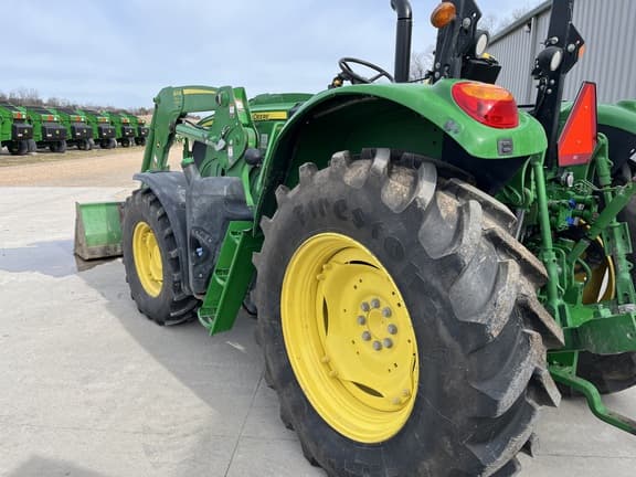 Image of John Deere 6130M equipment image 2