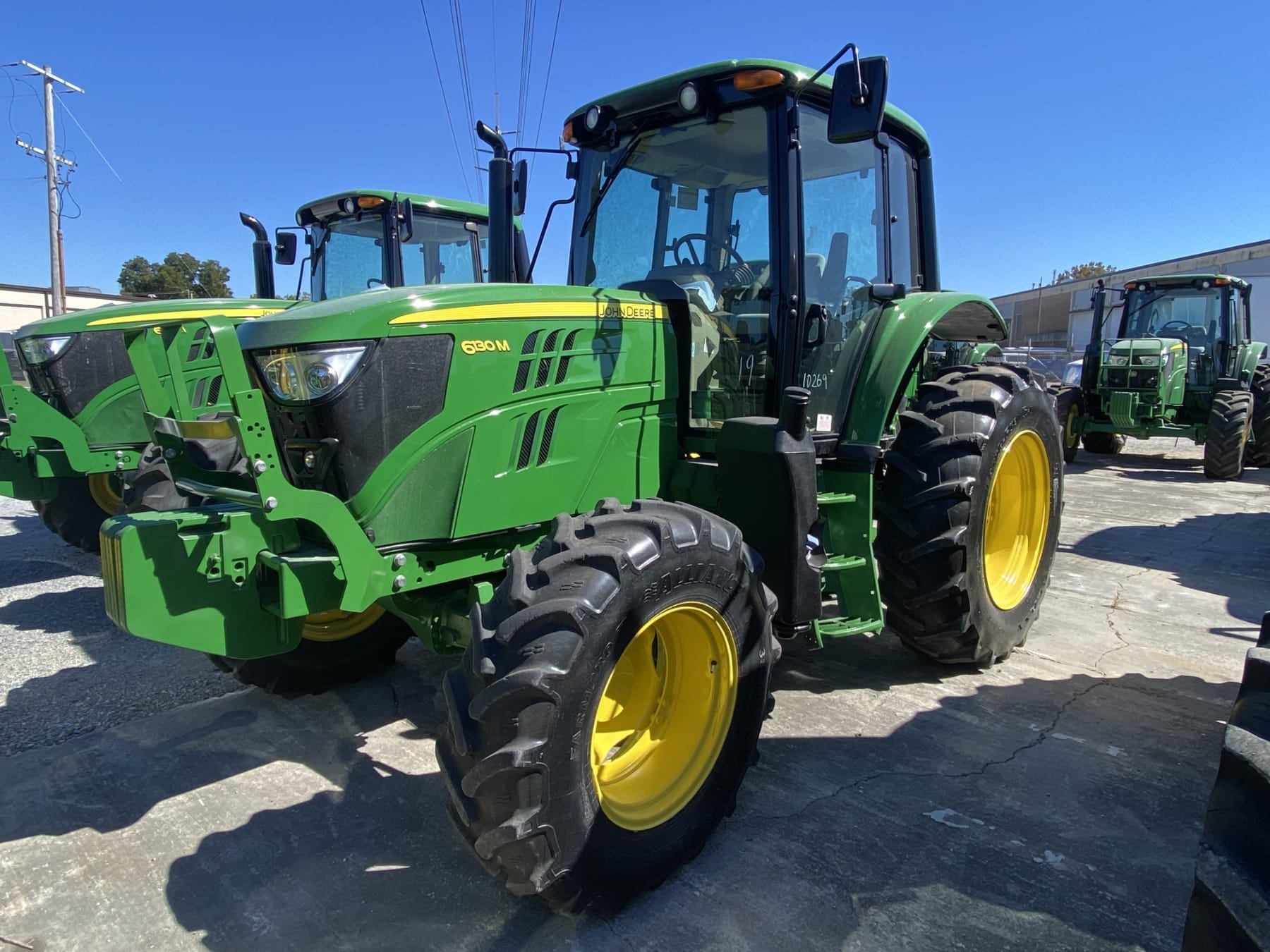 2018 John Deere 6130M Equipment Image0