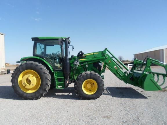2018 John Deere 6130R Equipment Image0