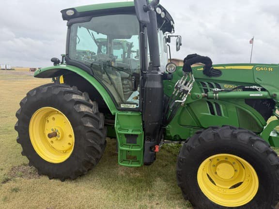 Image of John Deere 6130R equipment image 3