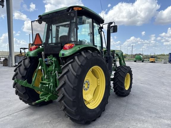 Image of John Deere 6135E equipment image 3