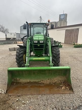 Image of John Deere 6135E equipment image 2