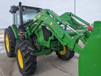Main image John Deere 6135E