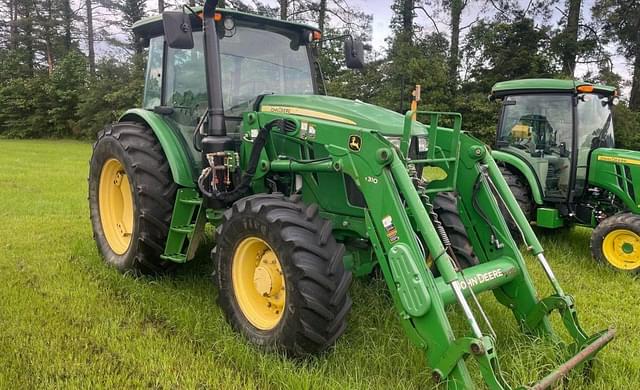 Image of John Deere 6135E equipment image 1