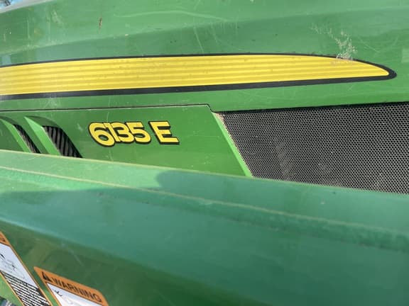 Image of John Deere 6135E equipment image 3