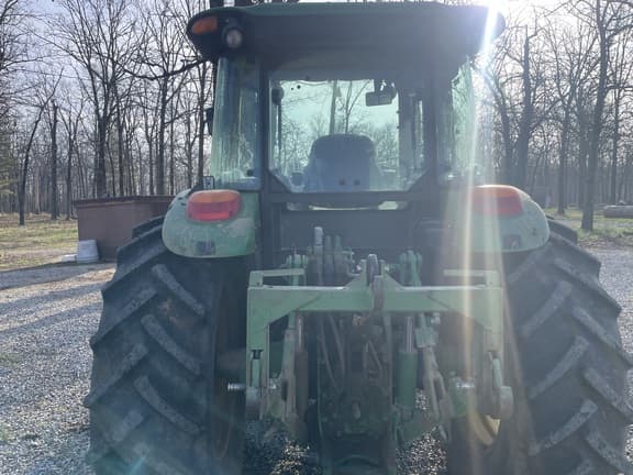 Image of John Deere 6135E equipment image 2