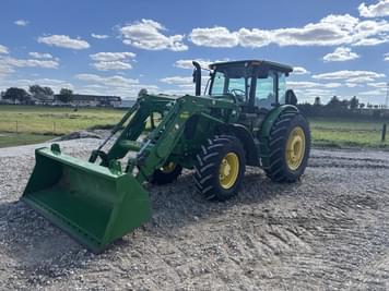 Main image John Deere 6135E