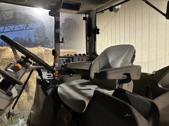 Image of John Deere 6145M equipment image 3