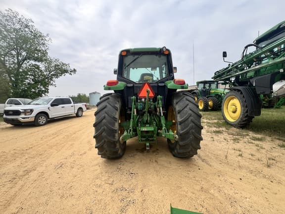 Image of John Deere 6145M equipment image 3