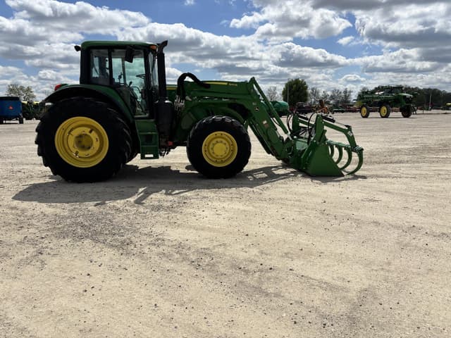 Image of John Deere 6145M equipment image 3