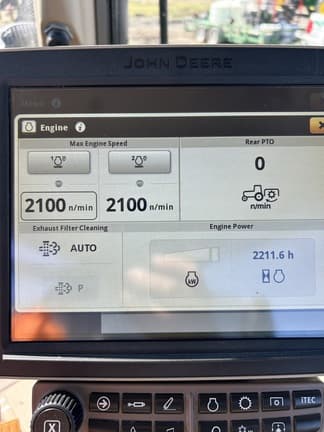 Image of John Deere 6145R equipment image 4