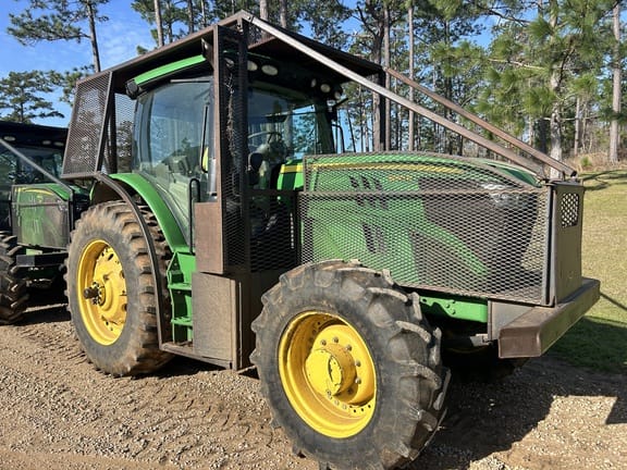 2018 John Deere 6145R Equipment Image0