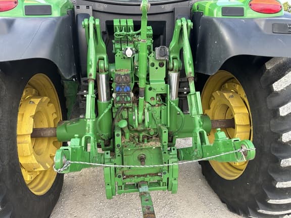 Image of John Deere 6145R equipment image 2