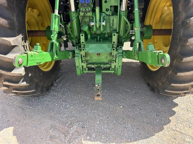 Image of John Deere 6145R equipment image 4