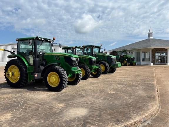 Image of John Deere 6145R equipment image 3