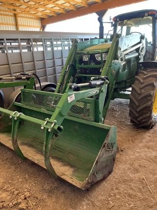 Image of John Deere 6155M equipment image 3