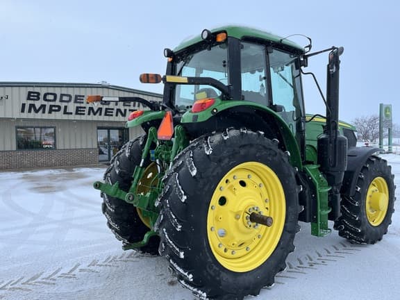 Image of John Deere 6155M equipment image 4