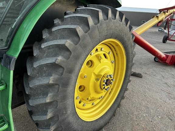 Image of John Deere 6155R equipment image 4