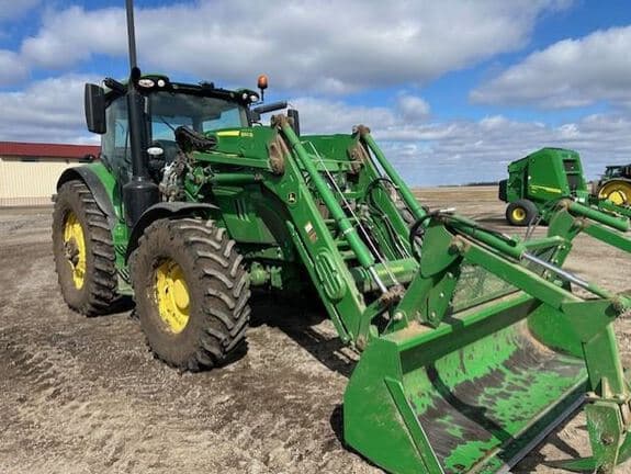 Image of John Deere 6155R equipment image 3