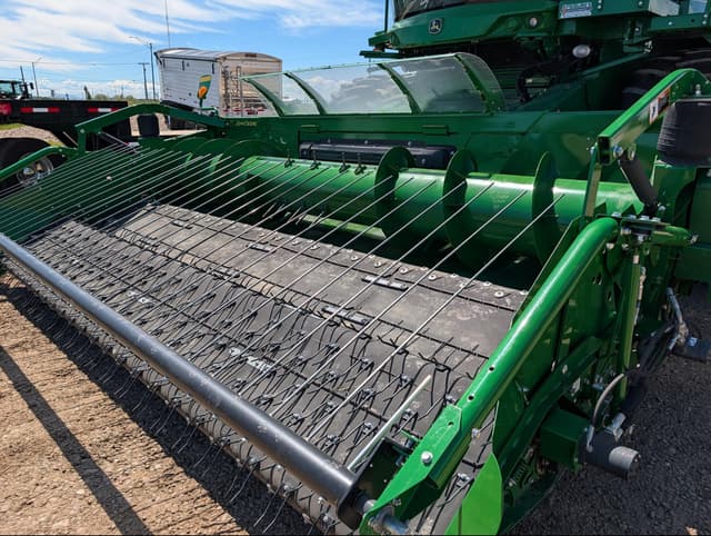 Image of John Deere 615P equipment image 1