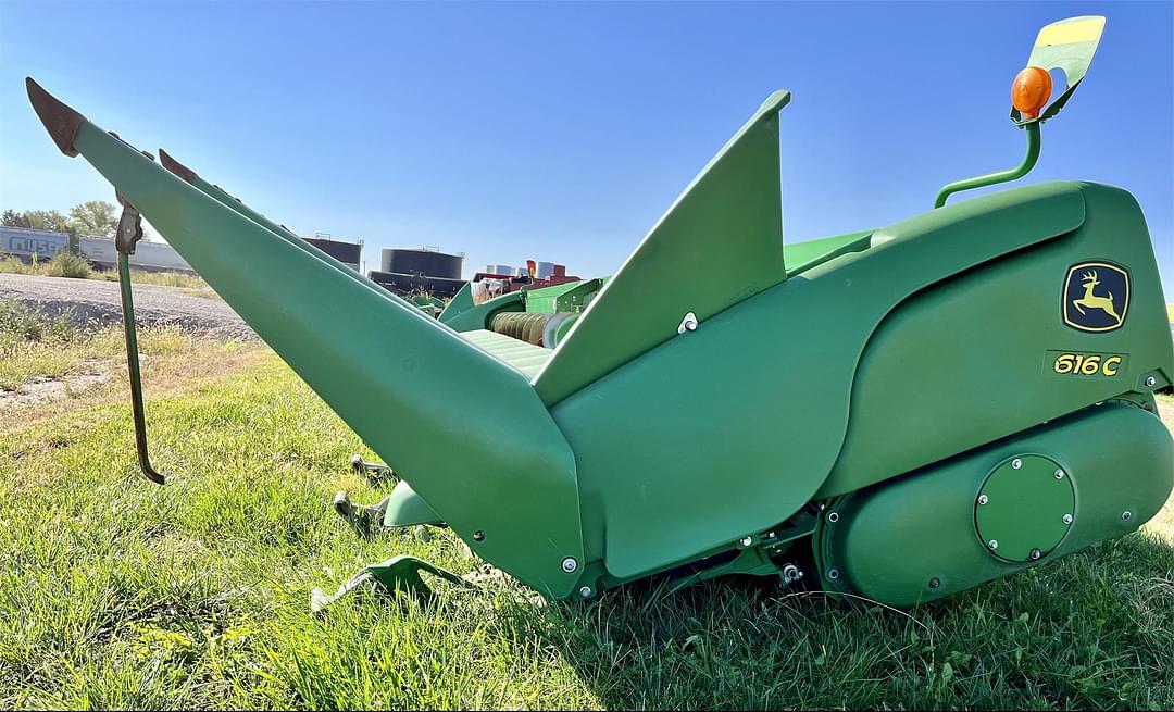 Image of John Deere 616C Primary image