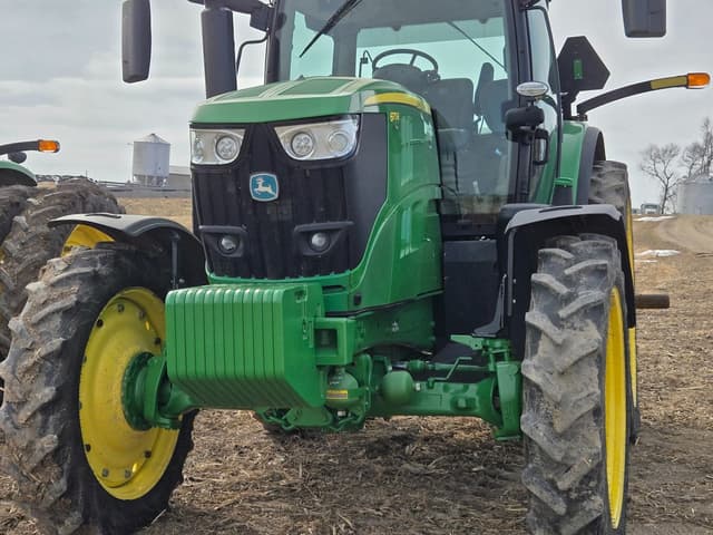Image of John Deere 6175R equipment image 1