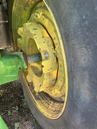 Image of John Deere 6195M equipment image 4