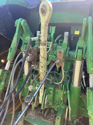 Image of John Deere 6195M equipment image 4