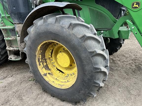 Image of John Deere 6195R equipment image 1
