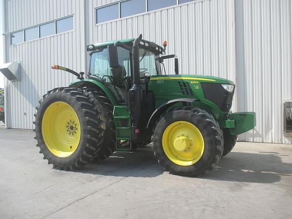 Image of John Deere 6215R equipment image 1